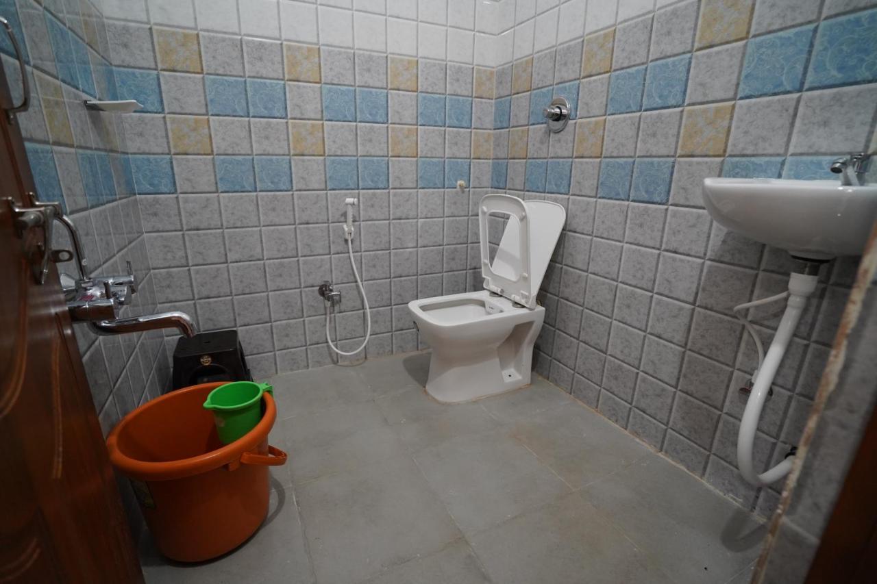 Akash Homestay Hampi Kültér fotó