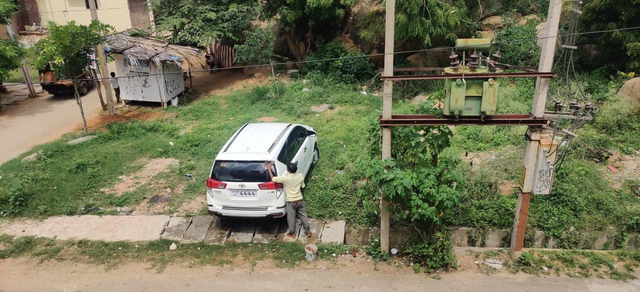 Akash Homestay Hampi Kültér fotó