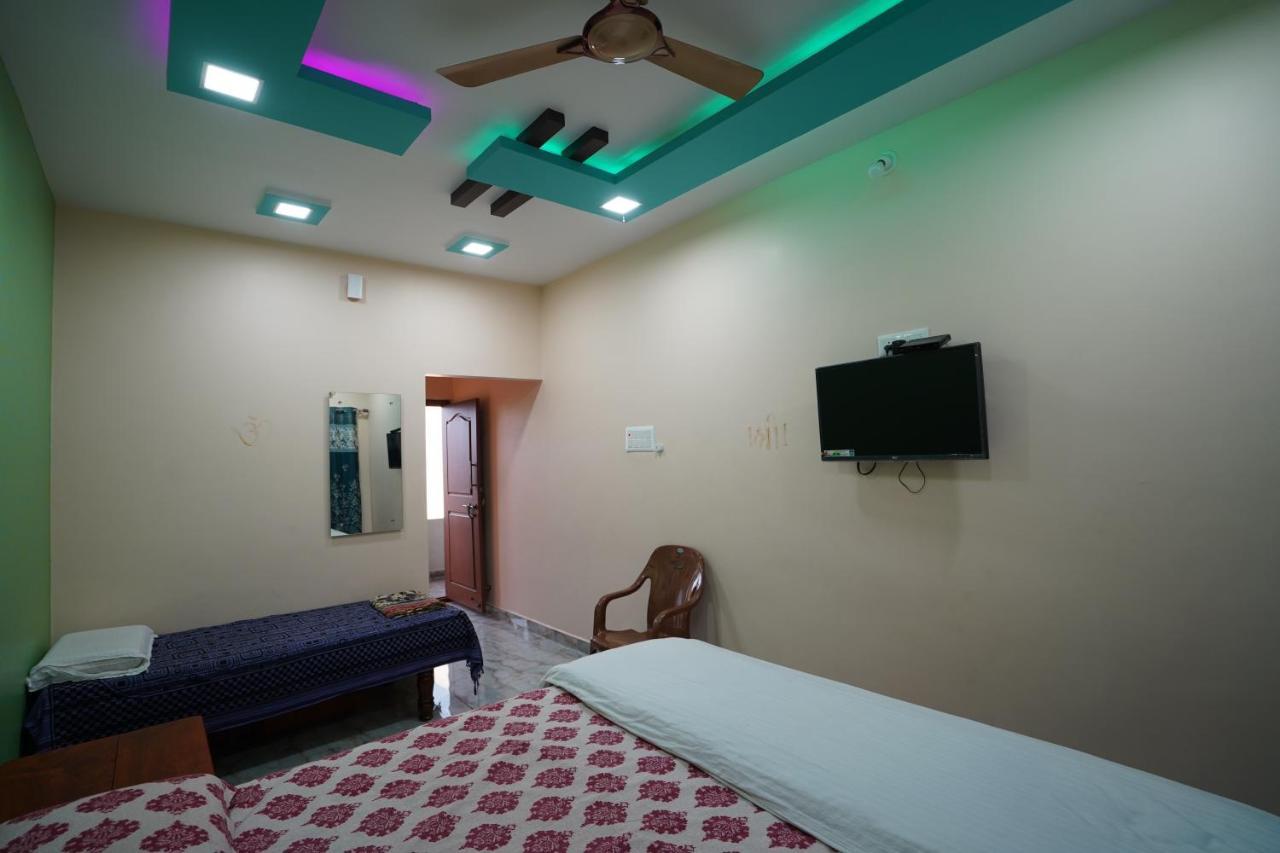 Akash Homestay Hampi Kültér fotó