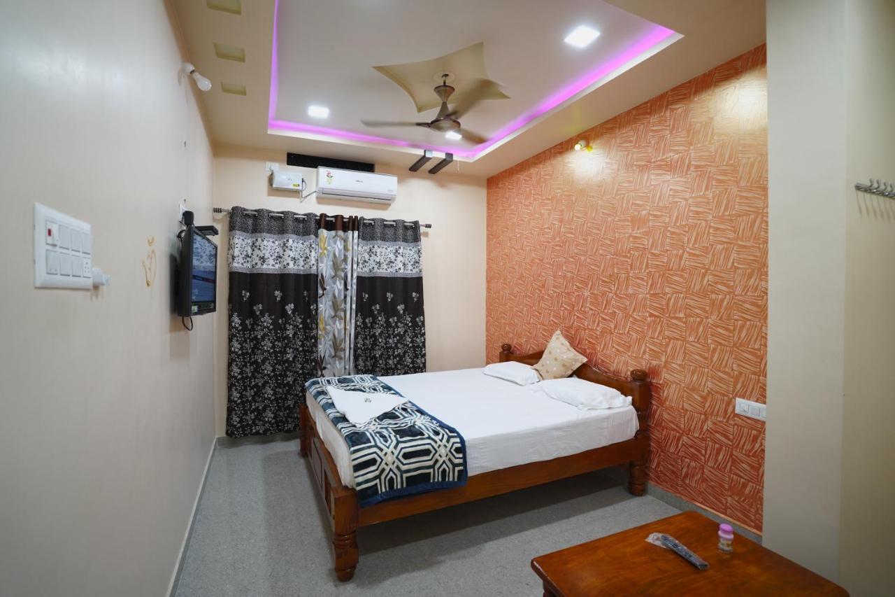 Akash Homestay Hampi Kültér fotó