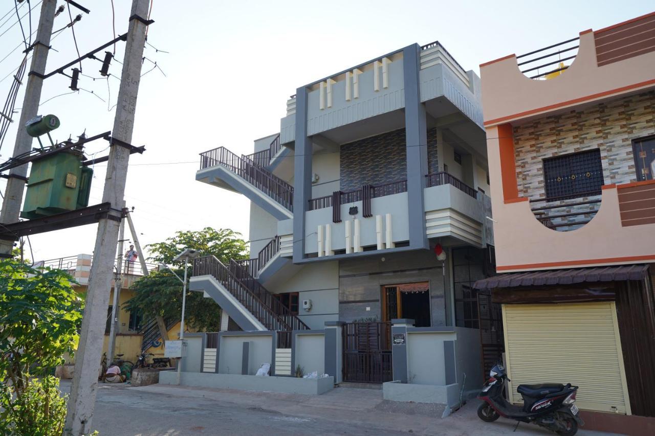 Akash Homestay Hampi Kültér fotó
