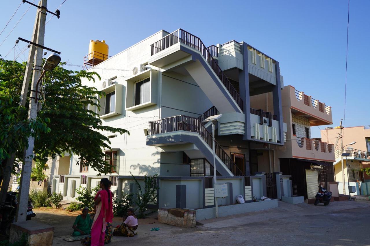 Akash Homestay Hampi Kültér fotó